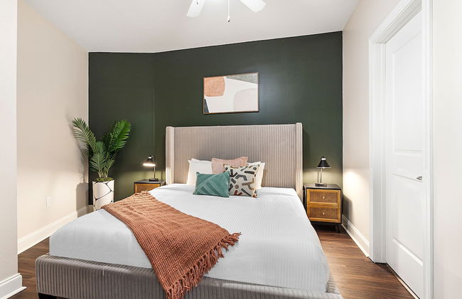 Spacious Modern Condos near French Quarter - Photo 6