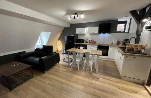 Appartements chez Delphine et Guillaume au coeur de Semur en Auxois - Foto 22