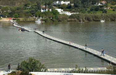 Peaceful Portuguese Apartment - Foto 5