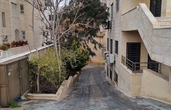 Charming Amman Apartment With Central AC and Wifi - Foto 18