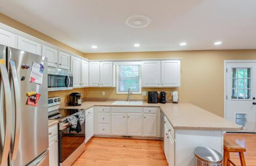 Cozy Hermitage Home with Deck 11 Mi to Nashville! - Foto 10