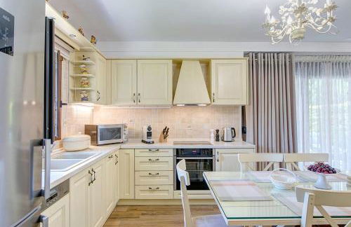 Artemisia Villa with Outdoor Hot Tub, Sani Luxury Villas collection - Foto 14