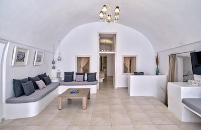 Sunset View Villa Santorini - with Outdoor Jacuzzi - Photo 15