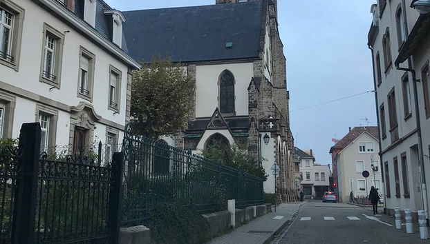 Private taxi driver Strasbourg train station to city center - Photo 2