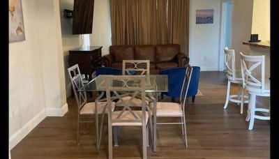 Blue Hideaway With Shared Spaces - Photo 2