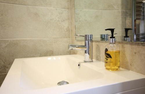 1 & 2 bedroom Weaver's Cottages at Frame Farm - Foto 59