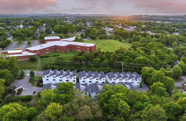 Luxe 4bdr w/ Balcony & Parking, 10 Mins to Broadway 9th Avenue by Avantstay - Foto 43