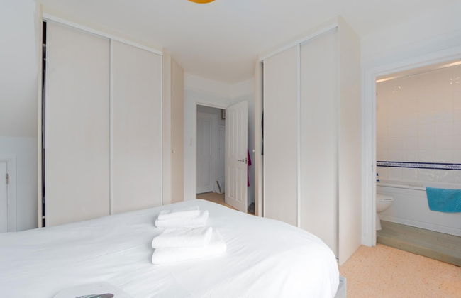 Cottage With a Garden in Golders Green by Underthedoormat - Foto 11