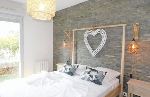 Mandelieu vacances RDC jardin, piscine, parking 2 chambres - Foto 8