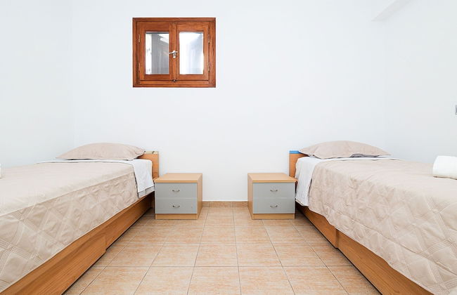 Villa Billia Cheerful 4 Bedroom Home w Ocean View - Foto 14