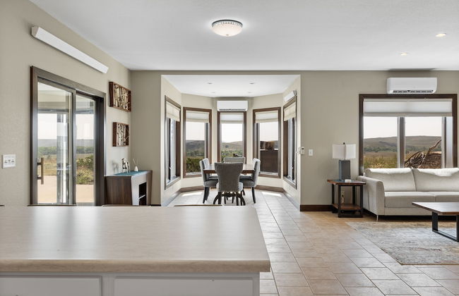 Cheyenne River Ranch with Hot Tub - Foto 14