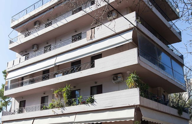 Marousi Modern Green Oasis with Balcony - Foto 25