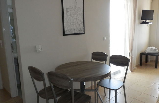 Sagini Hotel - Photo 16