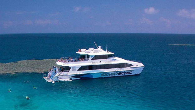 Silversonic Outer Barrier Reef Cruise from Port Douglas - Foto 2