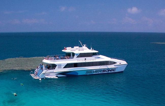 Silversonic Outer Barrier Reef Cruise from Port Douglas - Foto 2