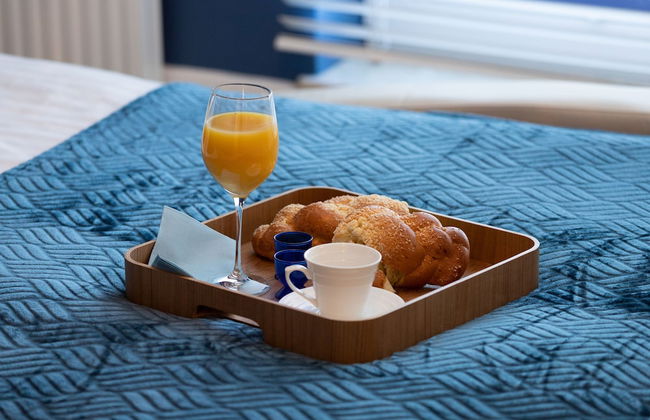 Sailor Apartment by Renters Prestige - Photo 14