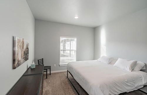 Bringham's Mill Apartments Perfect for Groups Full Kitchen Gym and Free Parking - Photo 131