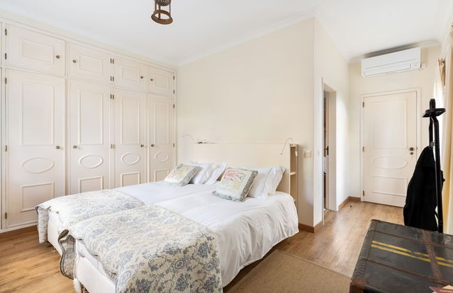 JOIVY Splendid 4-BR House w/Swimming Pool & Sea View - Foto 7