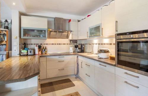 Große Wohnküche, Terrasse, Schlafzimmer am Steinhuder Meer, WLAN, Parkplatz, Fußbodenheizung, 70qm - Foto 2