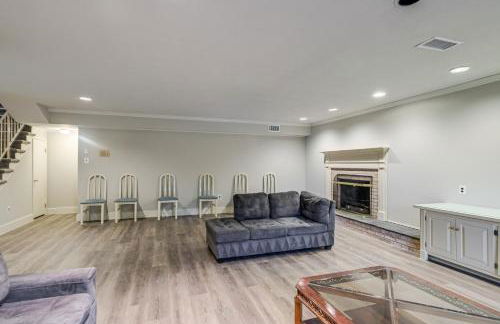 6 Mi to DC To-Dos Large Family Bethesda Home! - Foto 25