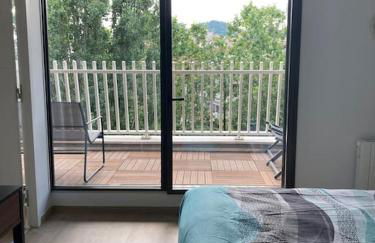 F2 neuf cosy et élégant avec terrasse, parking, WIFI - Foto 8