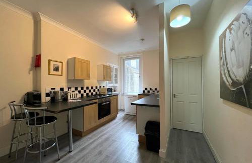 Beach & City Access - 2 Floors, Full Kitchen, Free Parking - Foto 35