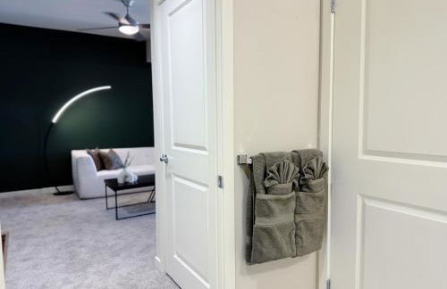 Stylish 1 Bedroom Apartment in LA with Free Parking - 10 Minutes away from Ceders Sinai - Foto 14