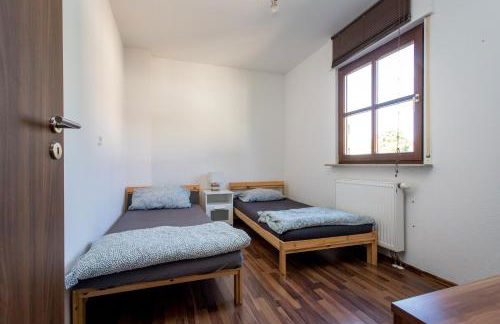 Ferienwohnung mit 123qm für 8 Personen mit sehr großem Garten, einfache Innen-Ausstattung - Foto 13