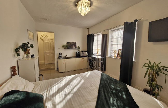 Beachside Retreat - Pets Ok - Free Parking - Photo 8