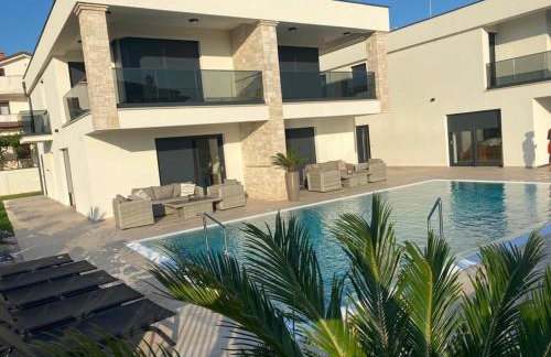 Vila Softic Azra - Photo 1