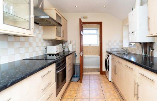 Classy Home near Southampton Airport -Free parking - Foto 15