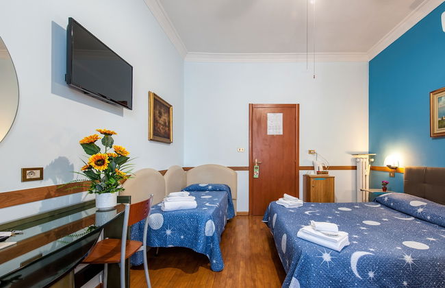 Alessandro a San Pietro Best Bed - Photo 4