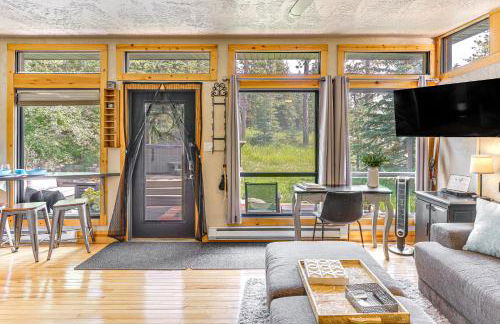 Scenic Lead Cabin Steps to Terry Peak Ski Area! - Foto 6