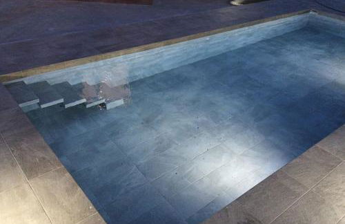 Casa nueva con piscina y vistas al mar - Foto 14