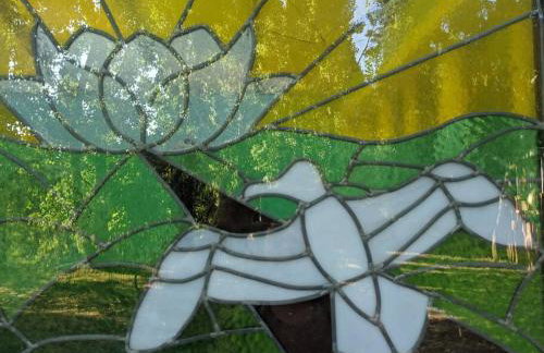 1870s Stained Glass Nostalgia - Foto 39