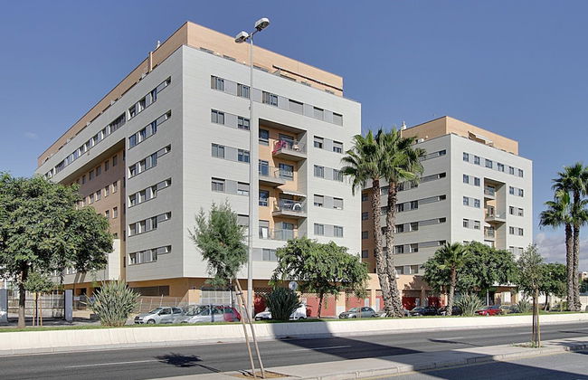Apartamento Top Malaga Calle Pacifico con piscina y parking - Photo 13