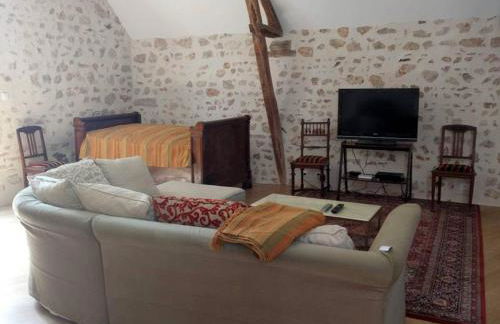 Maison médiévale 15ème siècle dans village historique d'Hérisson - FR-1-489-29 - Foto 9