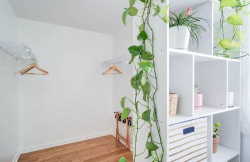 Walk to the Beach! Beach Passes | Games I King Bed - Foto 27