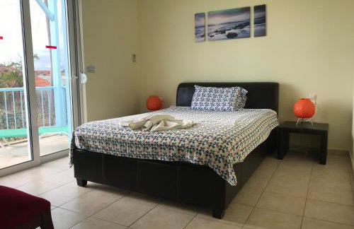 Breathtaking sea and Mountain views with Private pool, Peace full relaxing Villa with WiFi near Shops and Restaurants - Photo 27