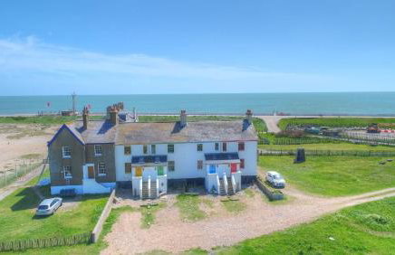 Coastguards Lantern - Photo 31