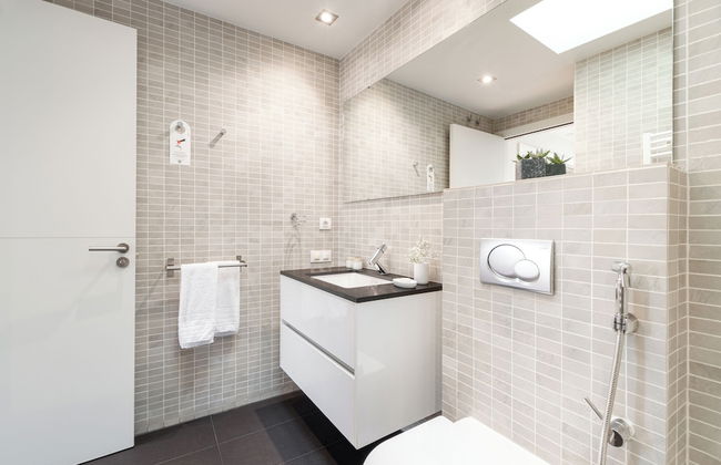 Aspasios Paseo de Gracia Apartments - Photo 46