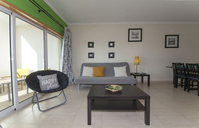 B44 - Alto do Quintão Central Apartment - Photo 12