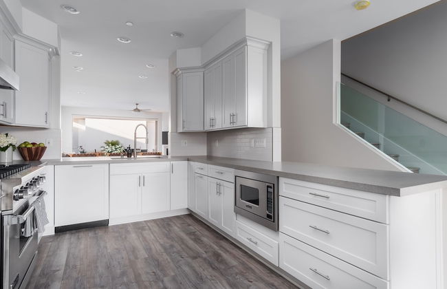 Skyline By Avantstay Modern Beach Retreat w/ Spacious Patio & Rooftop Views - Photo 8