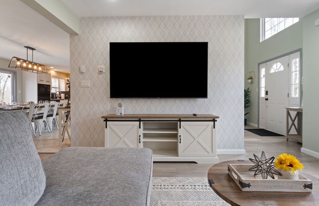 Amazing Vacation House In Poconos~hottub~game Room 6 Bedroom Home - Foto 20