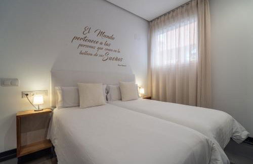 CMDreams Gold- Apartamentos turísticos con ruinas romanas en el centro de Mérida - Photo 8