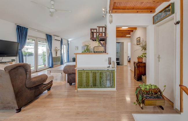 Spacious apartment Zvone with 3 balconies and parking - Foto 21