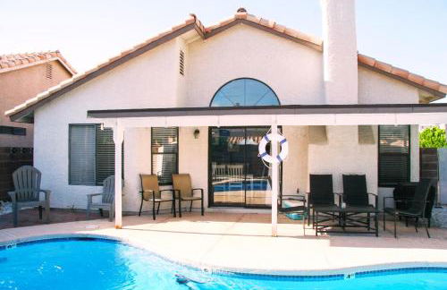 Large Pool & Patio Cozy Single Story Family House - Foto 51
