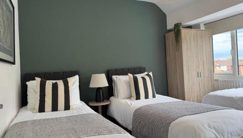 Spacious house for 7 - Ideal for Solihull NEC - Work and Family Groups - Foto 2