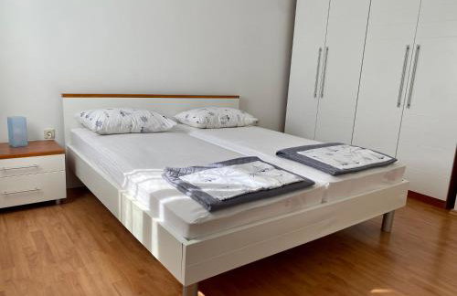 app OLIVER MALINSKA - Foto 18