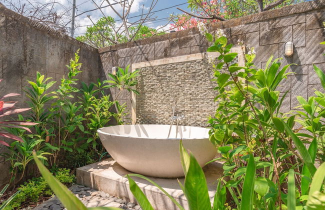 Villa Lotus Kayuputih - Foto 20